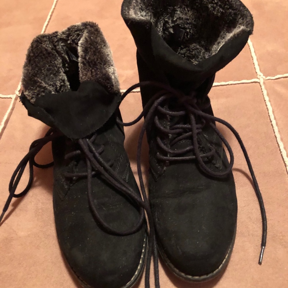 Size 38 - Black Soft Fake Fur lining - Graceland